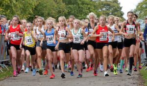 Start of the girls under-15s 3 stage road relay, 2017